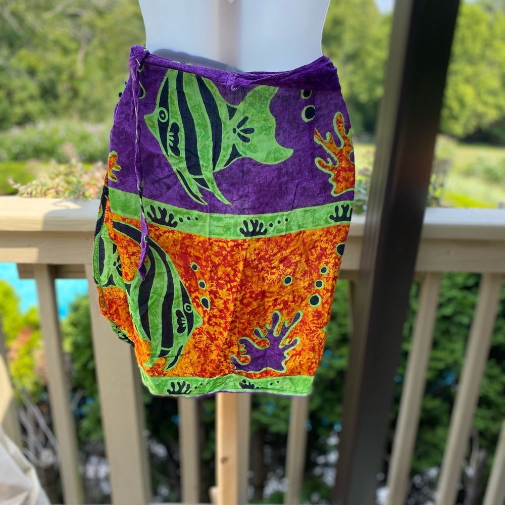 NWOT Zantika - Lovely rayon wrap mini sarong, Size: M/L see measurements